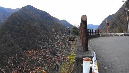 MAH02343祖谷峡の小便小僧(1).jpg